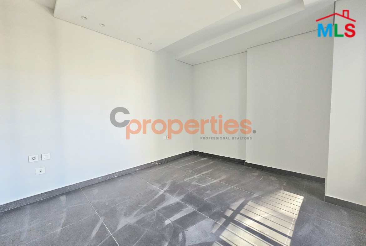 Apartment For Sale In Achrafieh – CPBWW71