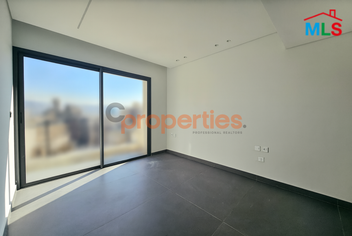 Apartment For Sale In Achrafieh – CPBWW72
