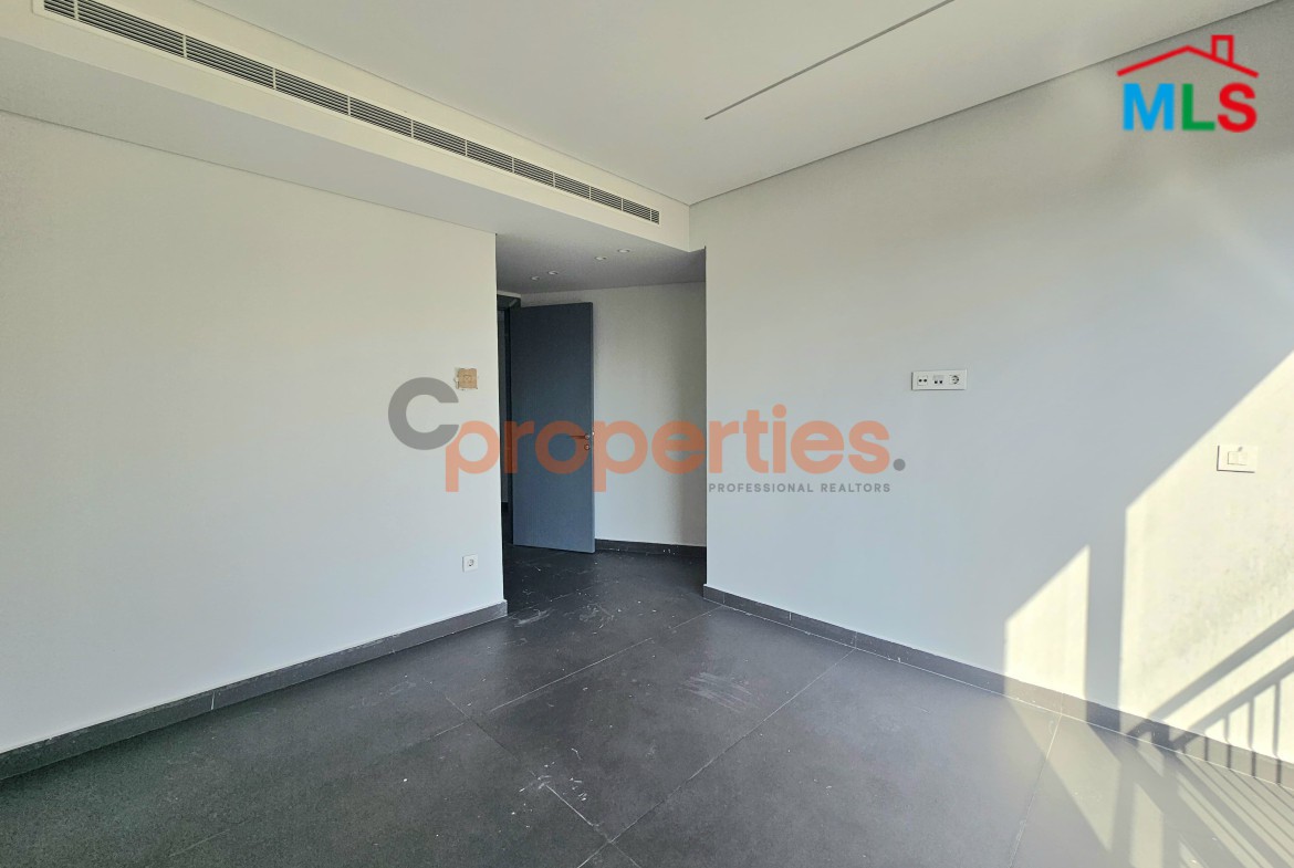 Apartment For Sale In Achrafieh – CPBWW72