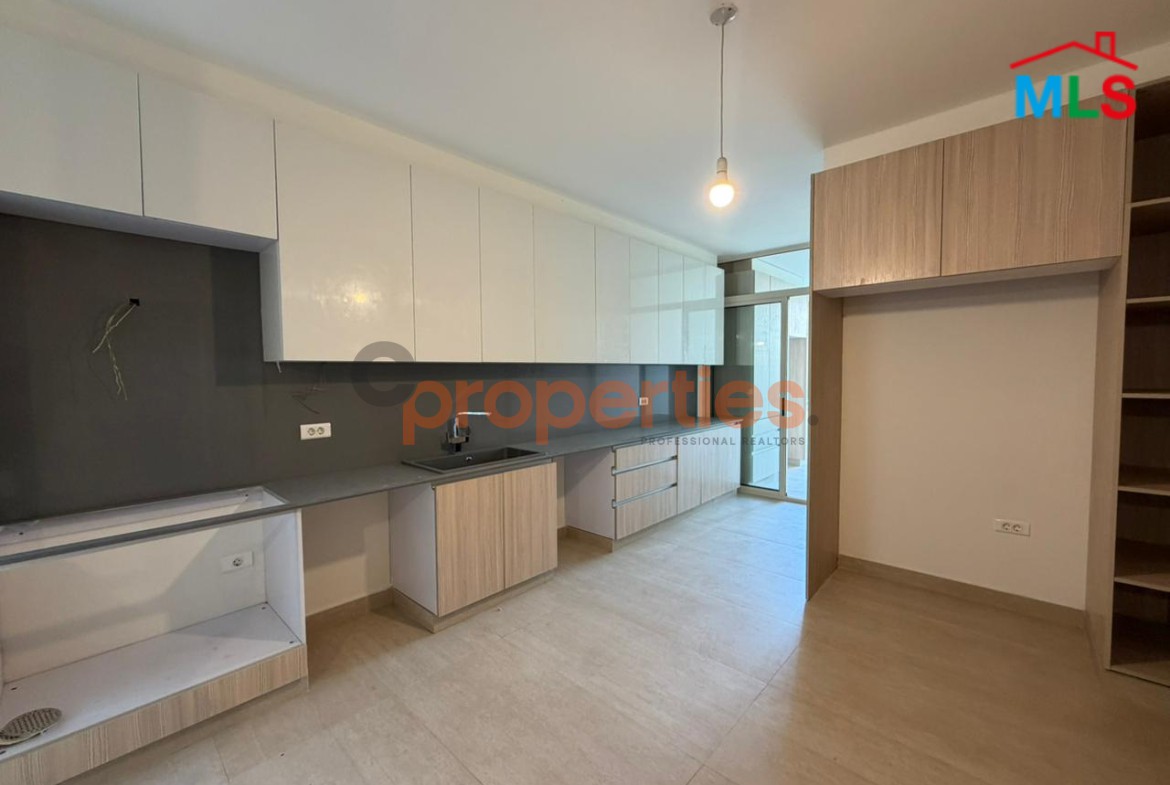 Prime Apartment for Sale in Hazmieh – CPMK160