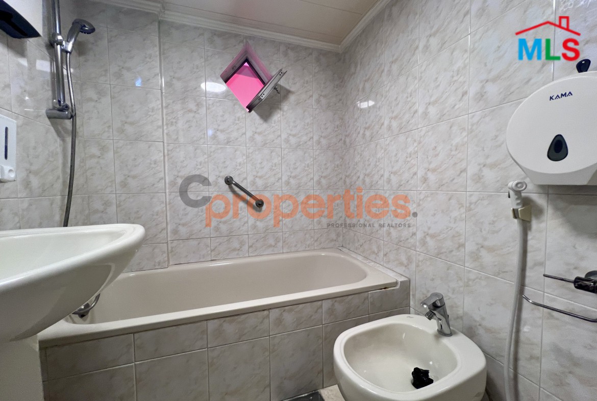 Prime Office For Sale in Dekwaneh – Sin-El-Fil | مكتب للبيع في الدكوانة – سن الفيل | CPCC66