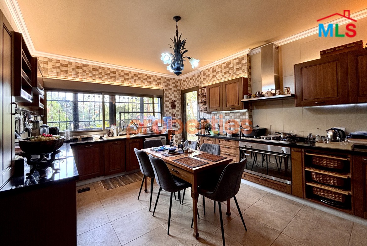 Apartment for sale in Qennabet Broummana – CPRA69