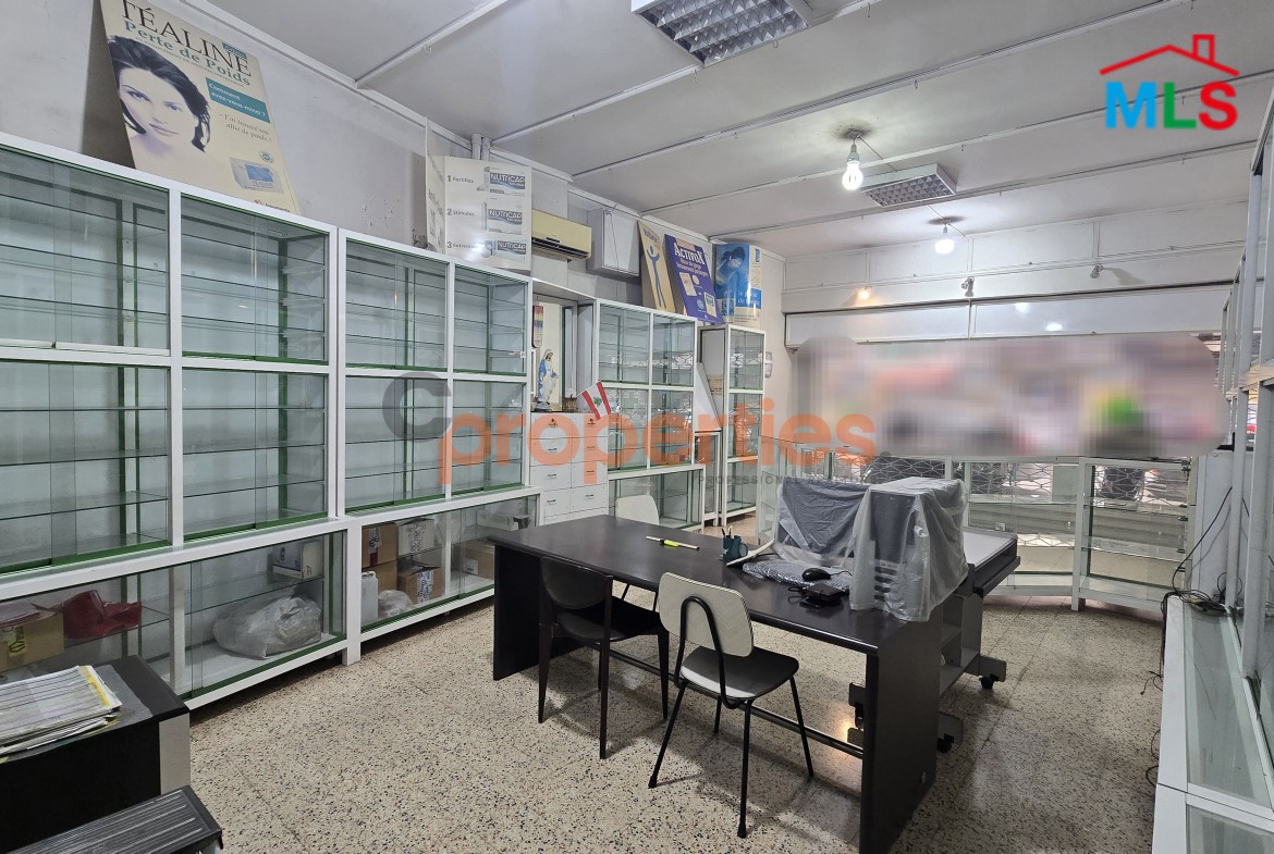 Commercial Space / Shop with Basement For Sale In Furn El Chebbak – CPJA09