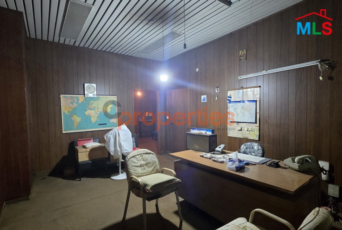 Commercial Space / Shop with Basement For Sale In Furn El Chebbak – CPJA09