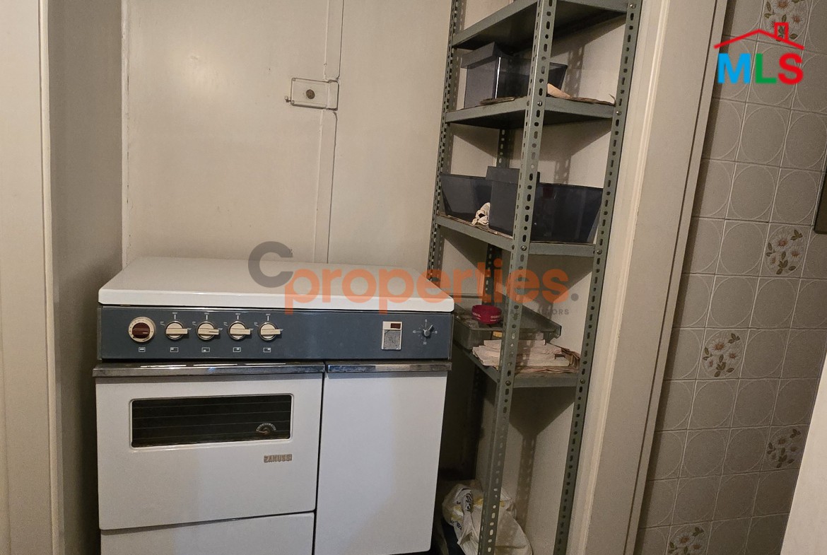 Commercial Space / Shop with Basement For Sale In Furn El Chebbak – CPJA09