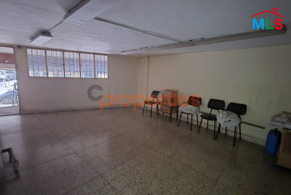 Commercial Space / Shop with Basement For Sale In Furn El Chebbak – CPJA09