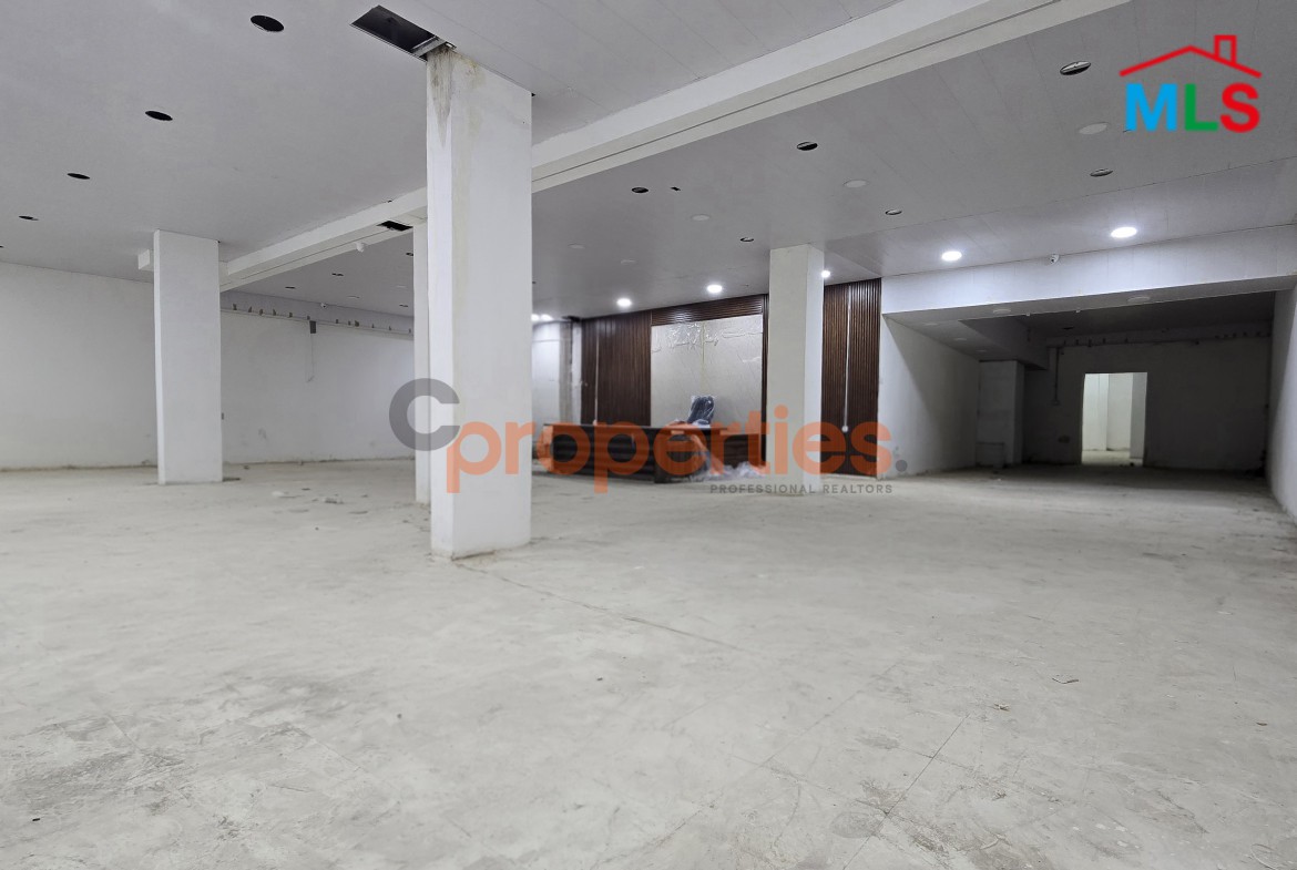 Warehouse For Sale In Furn El Chebbak – CPJA11