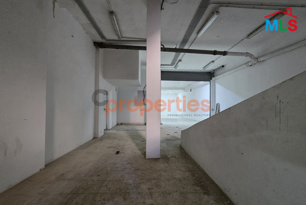 Warehouse For Sale In Furn El Chebbak – CPJA11