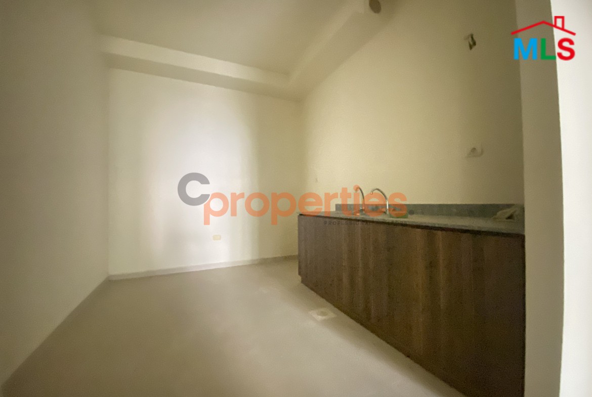 Office for Sale in Zalka – CPFY67