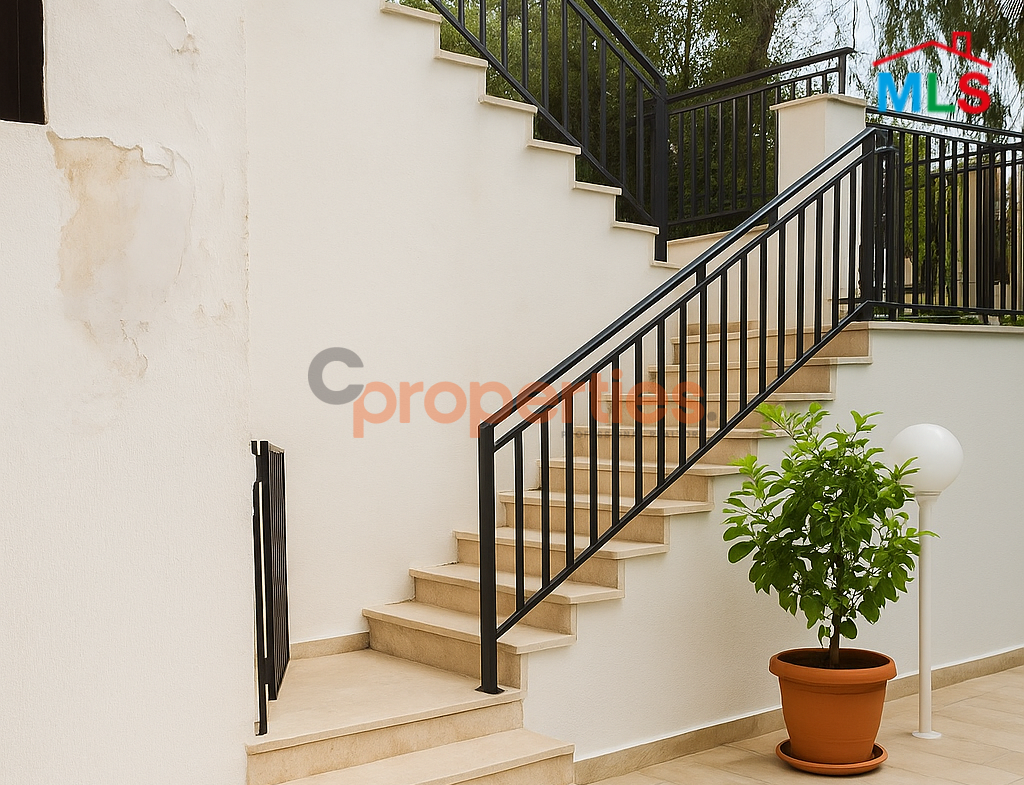 Villa for Sale in Adma – CPKLK77