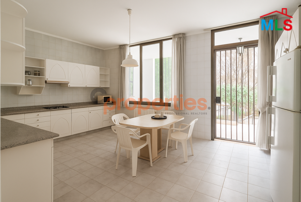 Villa for Sale in Adma – CPKLK77