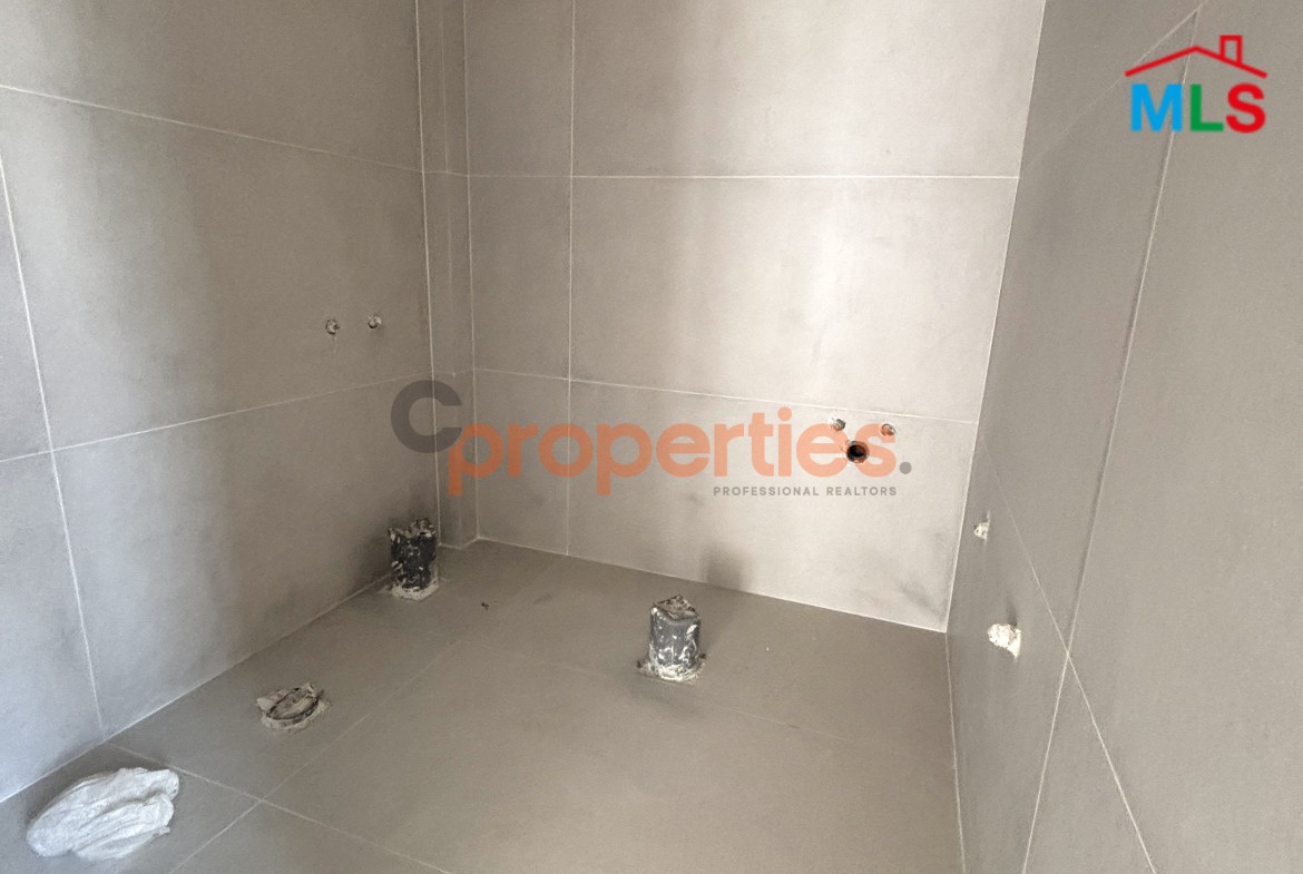Apartment For Sale in Halat CPJRK324