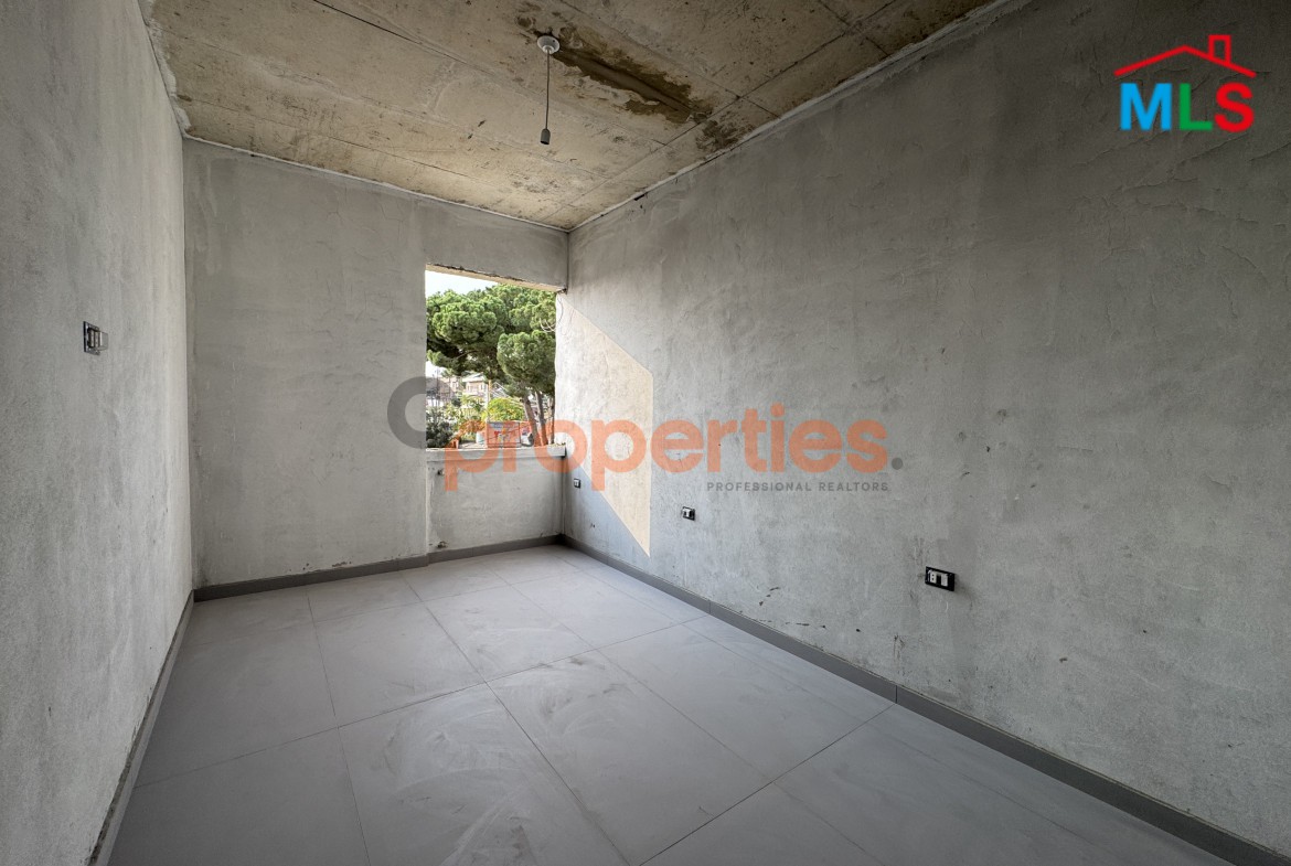 Apartment for Sale in Ain Aalak – CPMF38