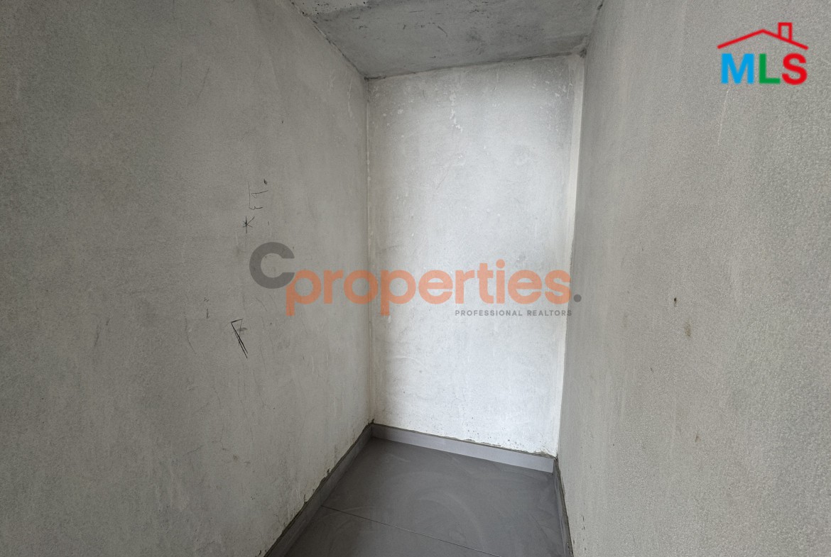Apartment for Sale in Ain Aalak – CPMF38