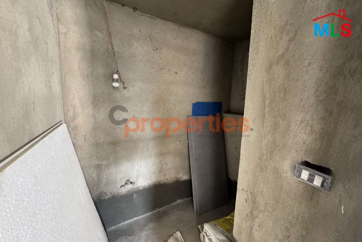 Apartment for Sale in Ain Aalak – CPMF37