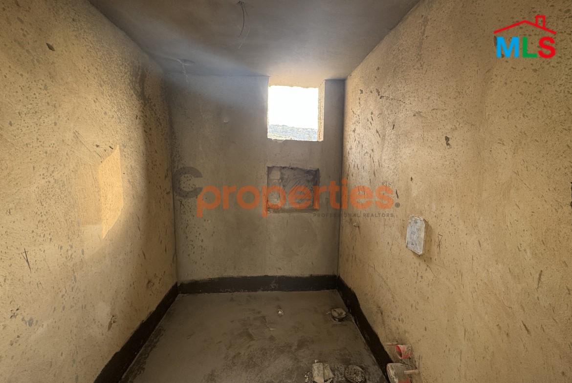 Apartment for Sale in Ain Aalak – CPMF37