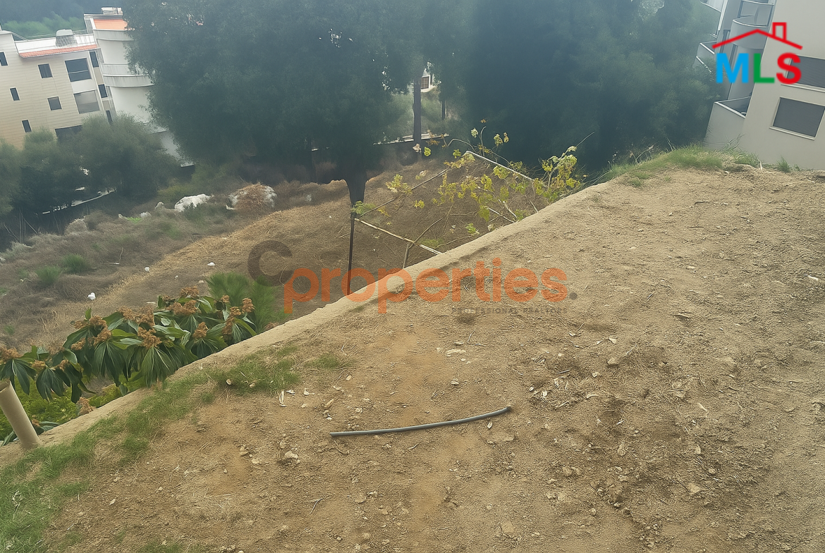 Apartment for Sale in Ain Aalak – CPMF37