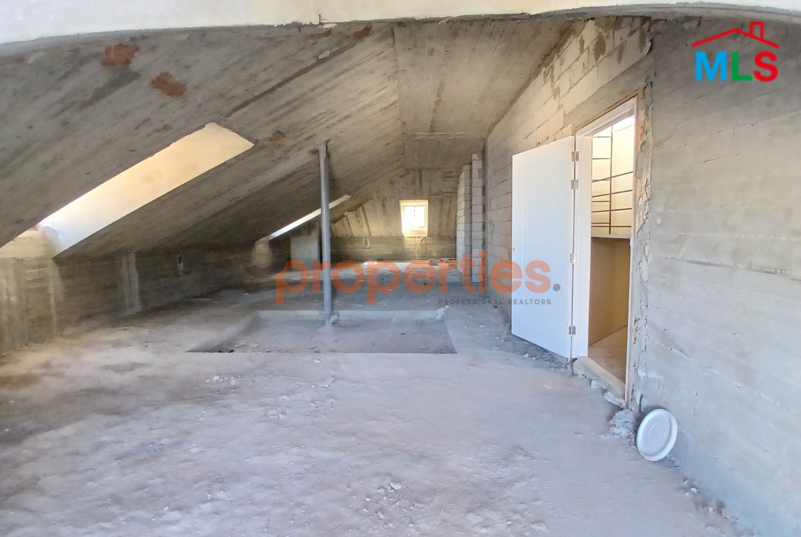 Duplex for Sale in Okaibe- CPJGK18