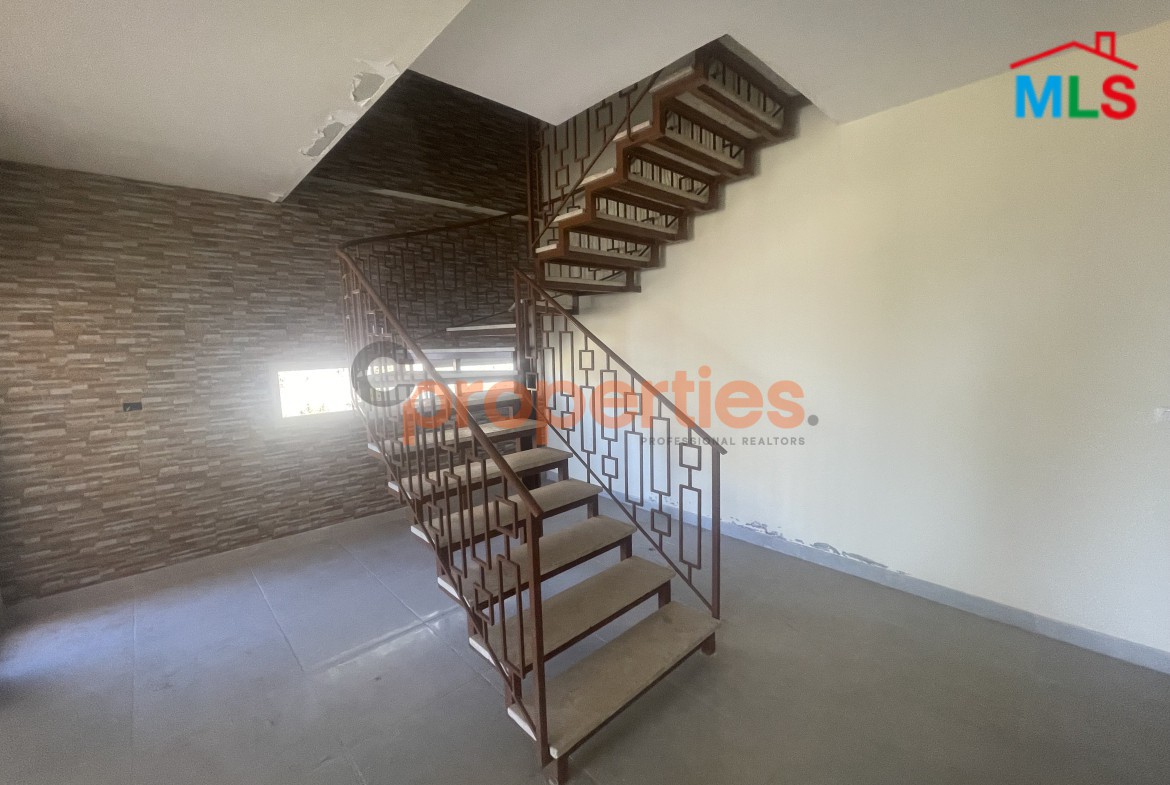 Building and Land for Sale Chabaniyeh – Aley – CPHR11
