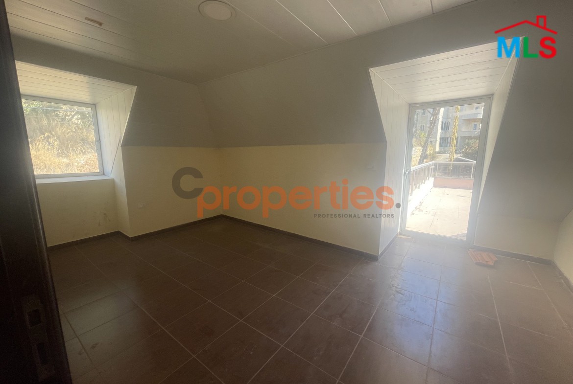 Building and Land for Sale Chabaniyeh – Aley – CPHR11