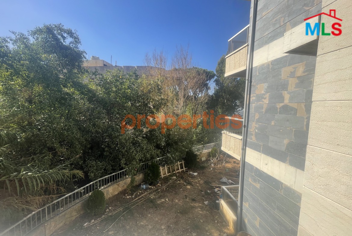 Building and Land for Sale Chabaniyeh – Aley – CPHR11
