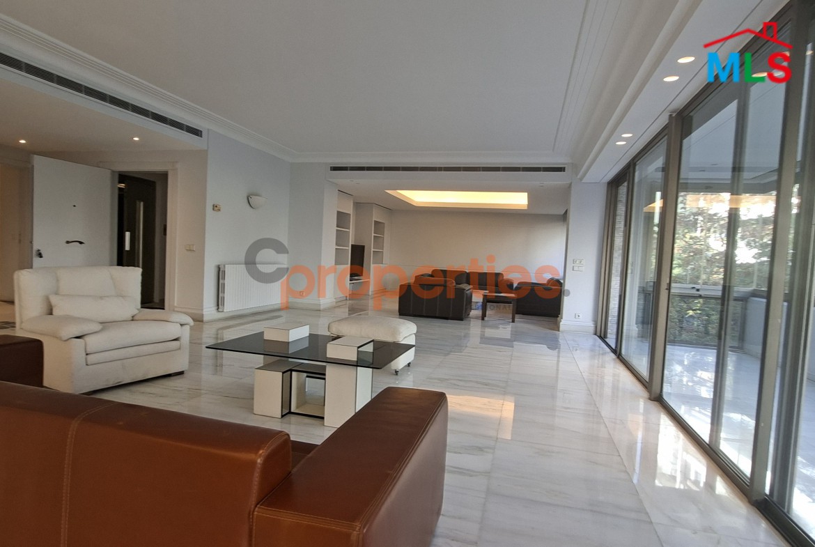 Apartment For Sale in Achrafieh – CPBWW55