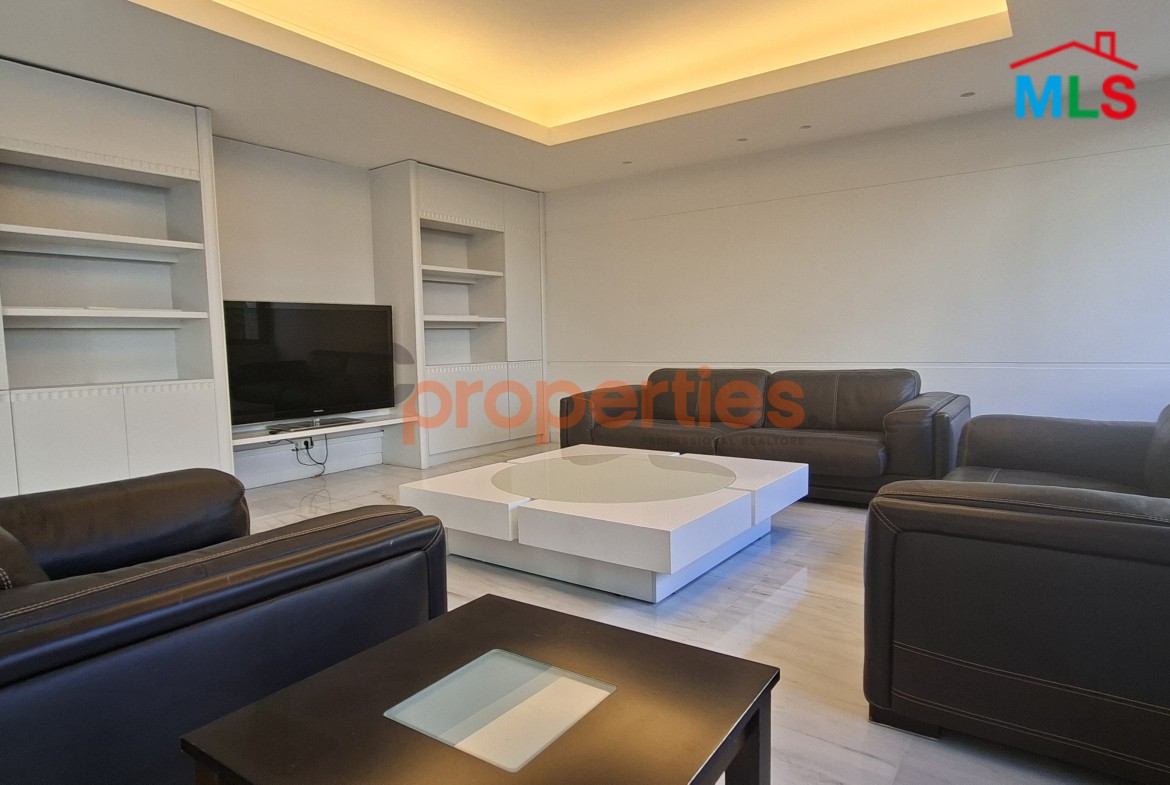 Apartment For Sale in Achrafieh – CPBWW55