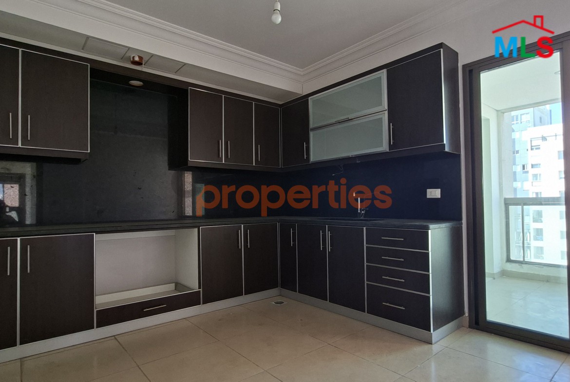 Apartment For Sale In Achrafieh – CPBWW49