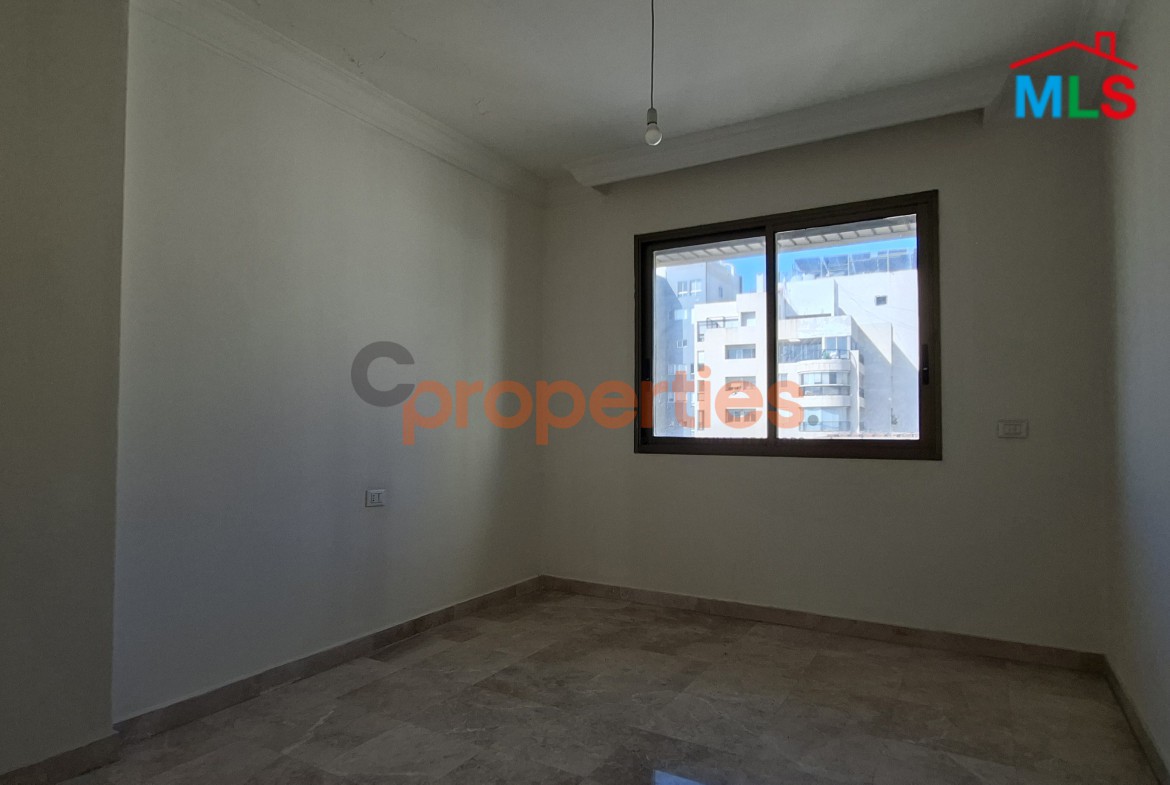 Apartment For Sale In Achrafieh – CPBWW49