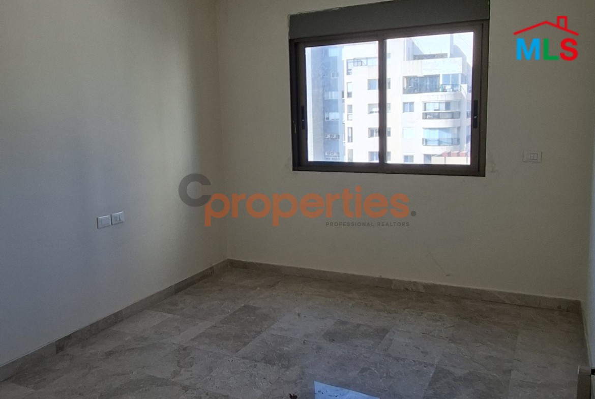 Apartment For Sale in Achrafieh – CPBWW50