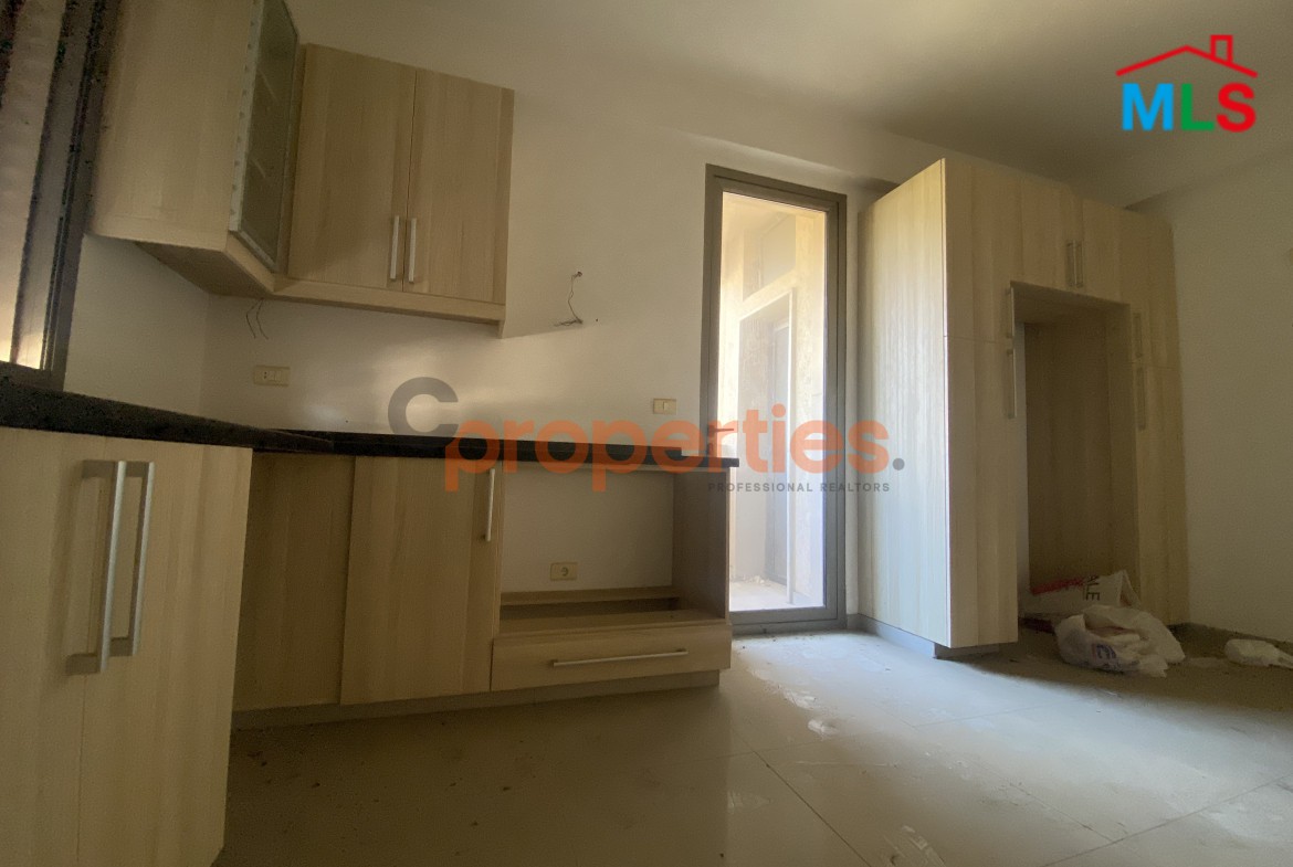 Bright Apartment For Sale in Zalka – CPFY51