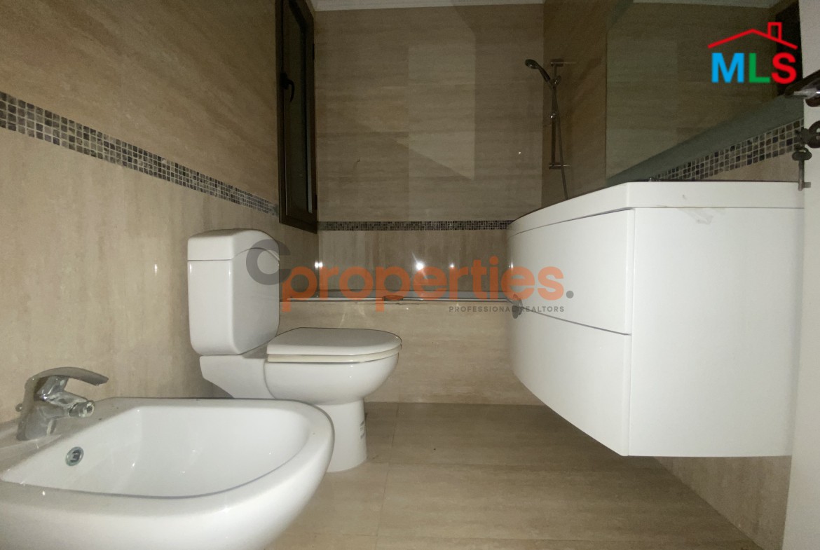 Bright Apartment For Sale in Zalka – CPFY52