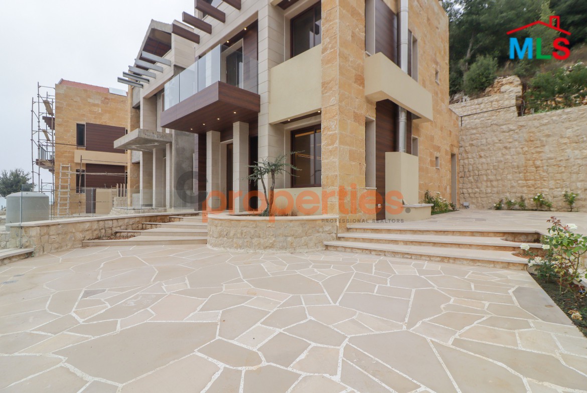 Villa For Sale In Jbeil Annaya with Payment Facilities – CPJJA15