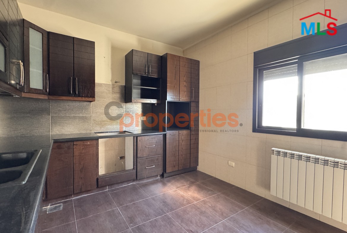 Apartment For Sale In Awkar – CPTA54