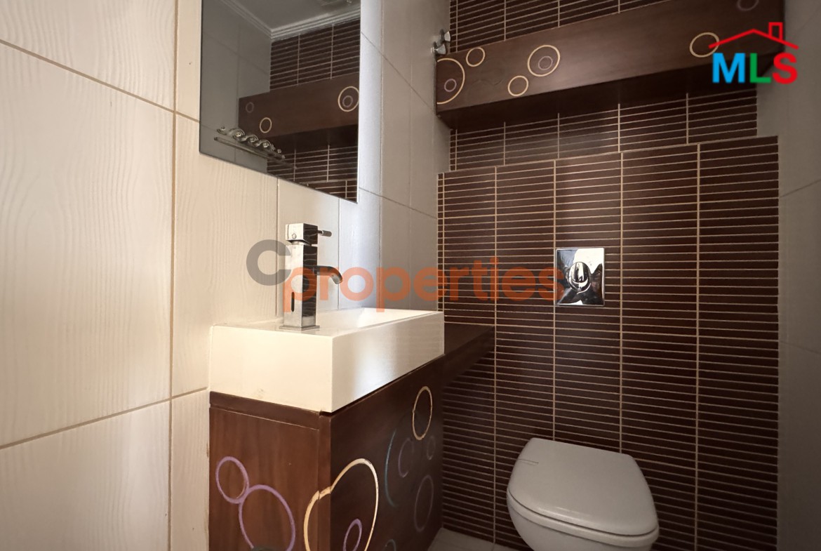 Apartment For Sale In Awkar – CPTA54