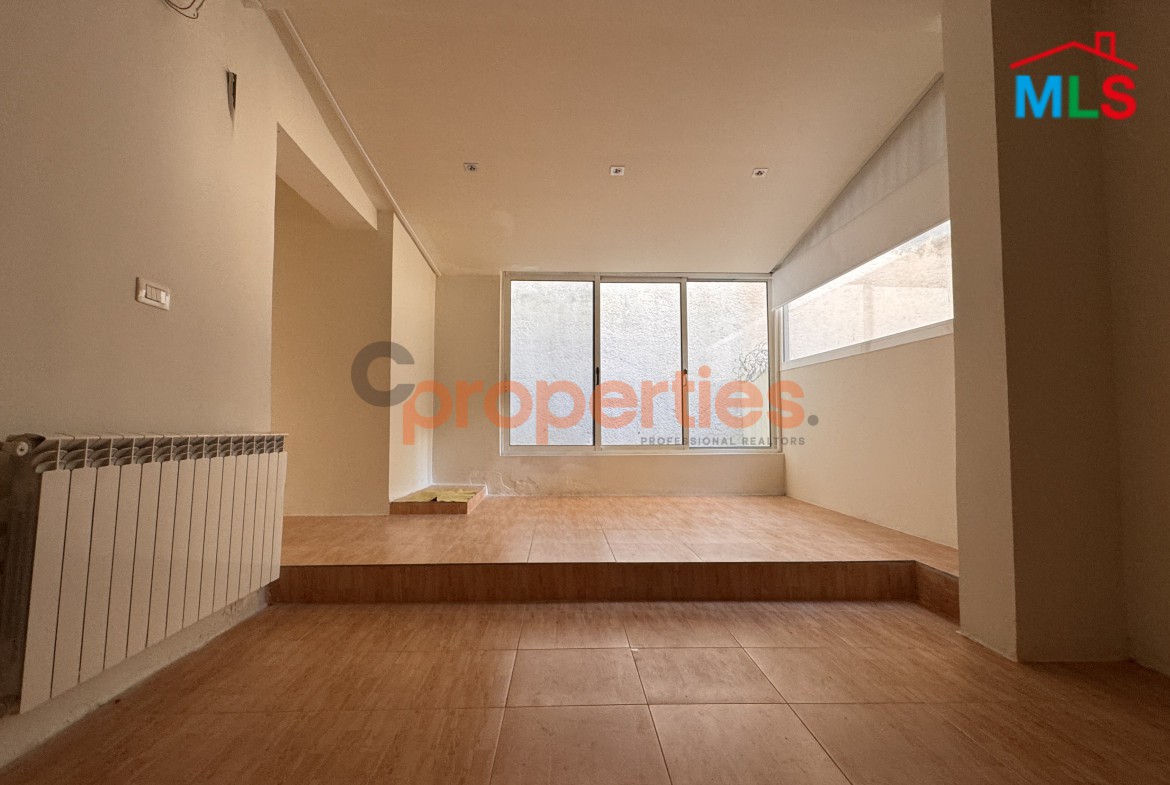 Apartment For Sale In Awkar – CPTA54