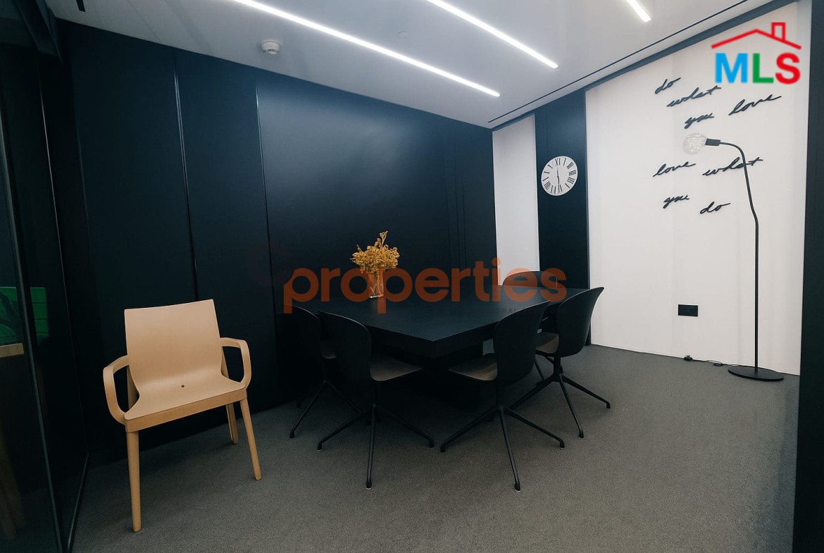 Office for sale in achrafieh – CPBRN13