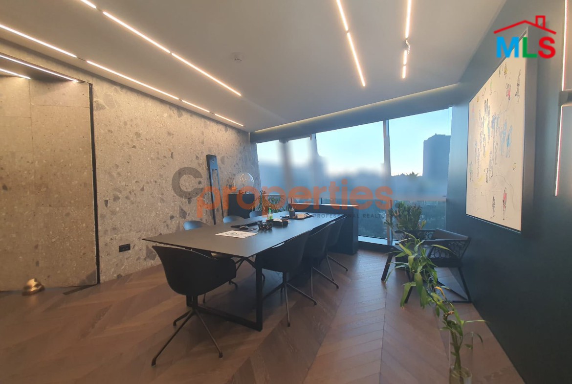 Office for sale in achrafieh – CPBRN13
