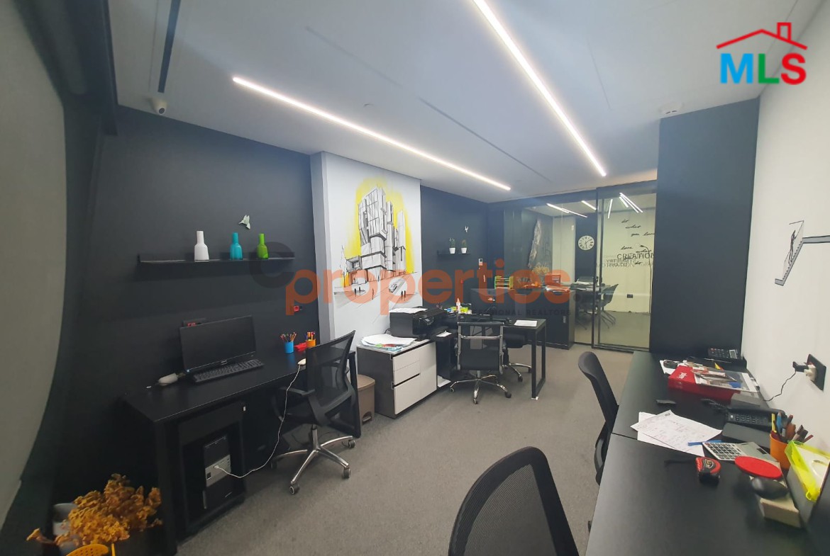 Office for sale in achrafieh – CPBRN13