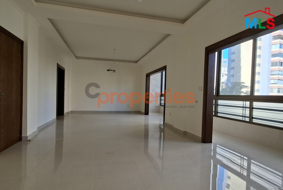 Apartment For Sale In Achrafieh – CPBWW43