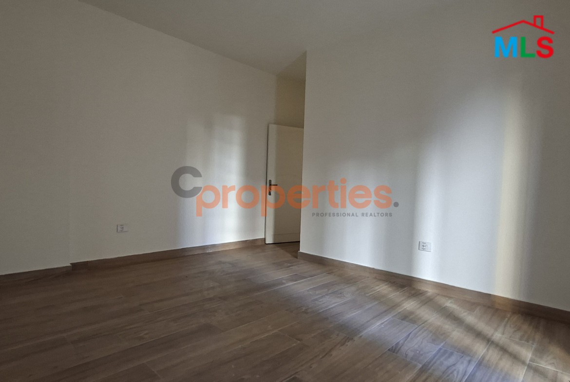 Apartment For Sale In Achrafieh – CPBWW43