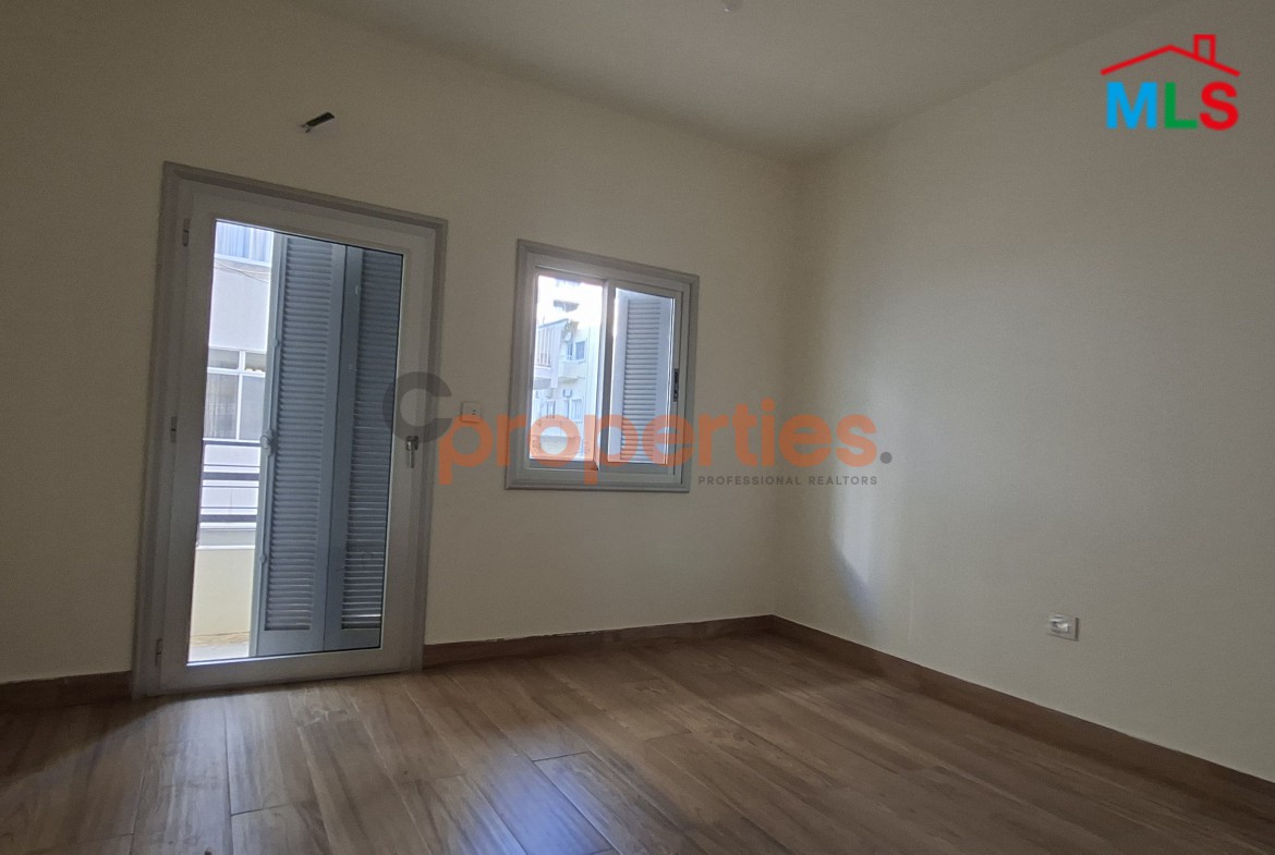 Apartment For Sale In Achrafieh – CPBWW43