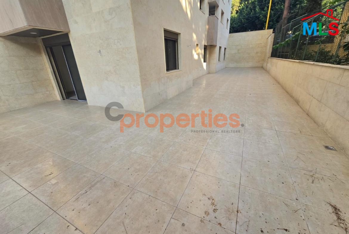 Apartment For Sale in Naccache – CPMC08