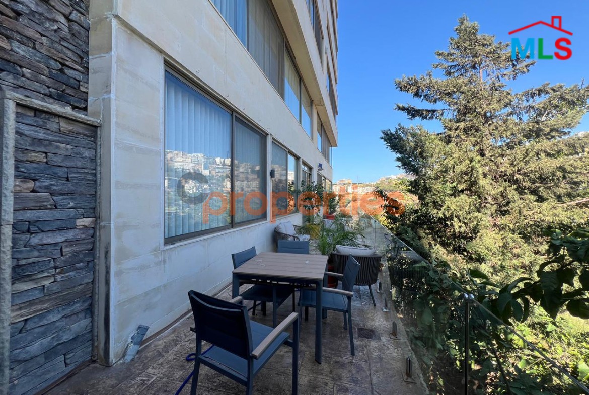 Luxury Apartment for Sale in Hazmieh with Terrace – CPMK152