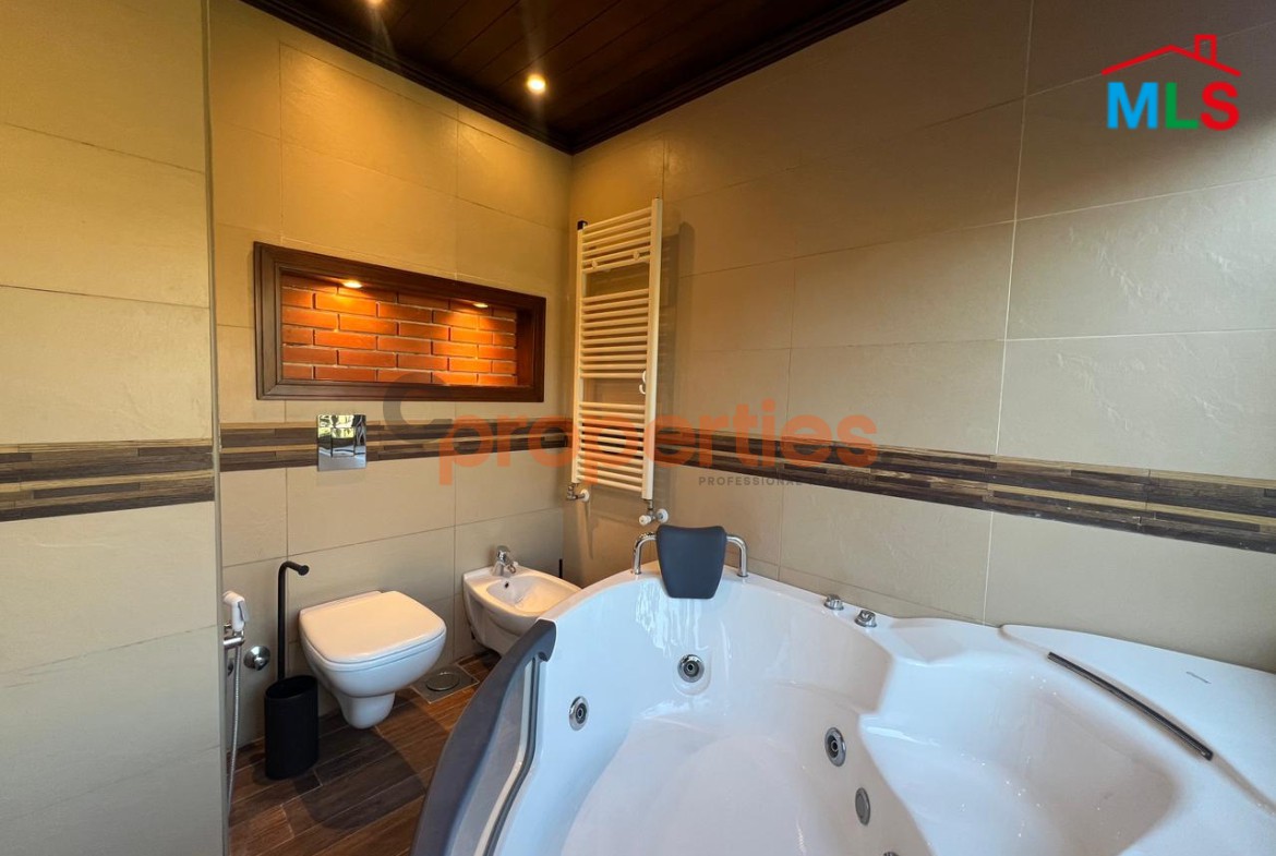 Luxury Apartment for Sale in Hazmieh with Terrace – CPMK152
