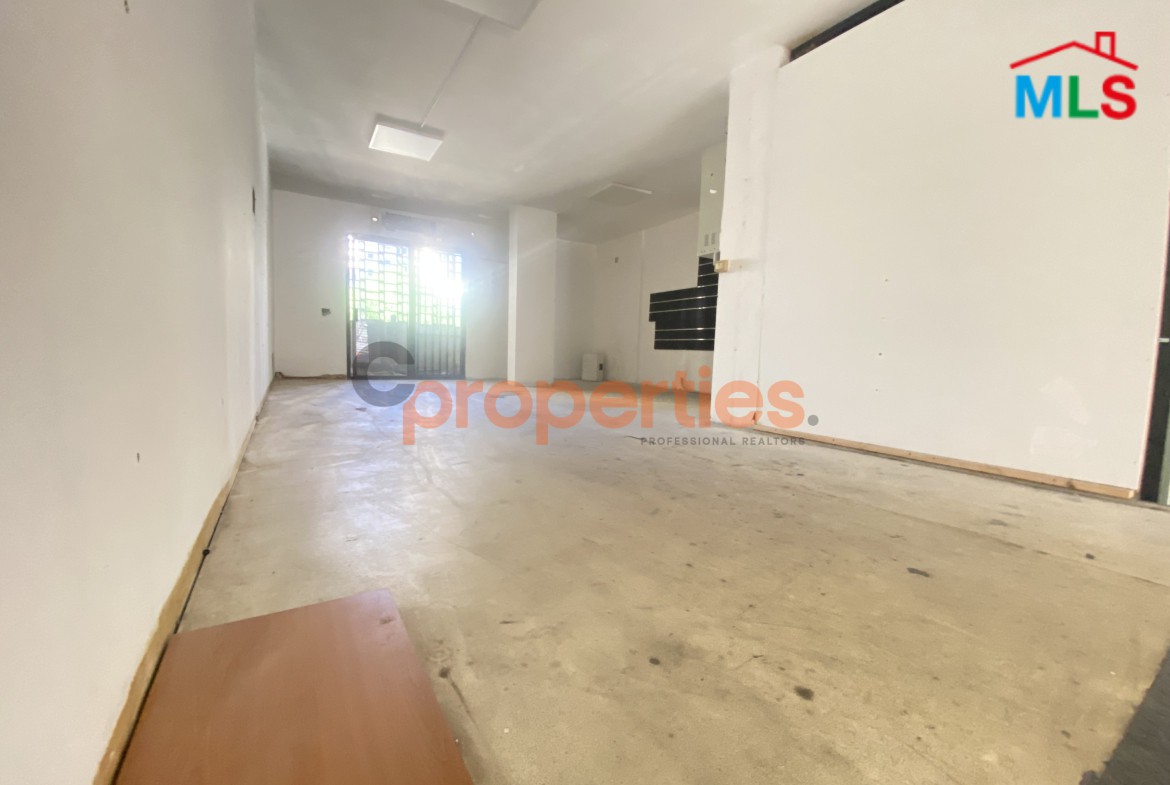 Shop For Sale in Zalka – CPFY38