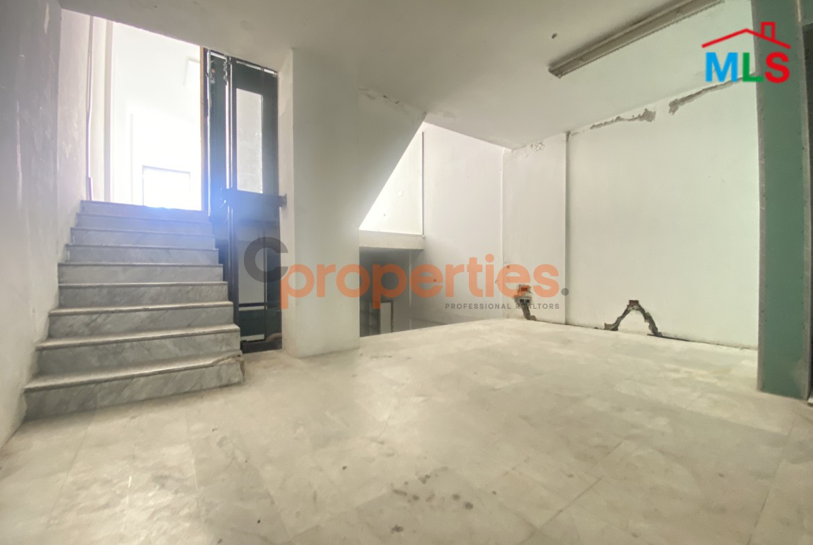 Shop For Sale in Zalka – CPFY38