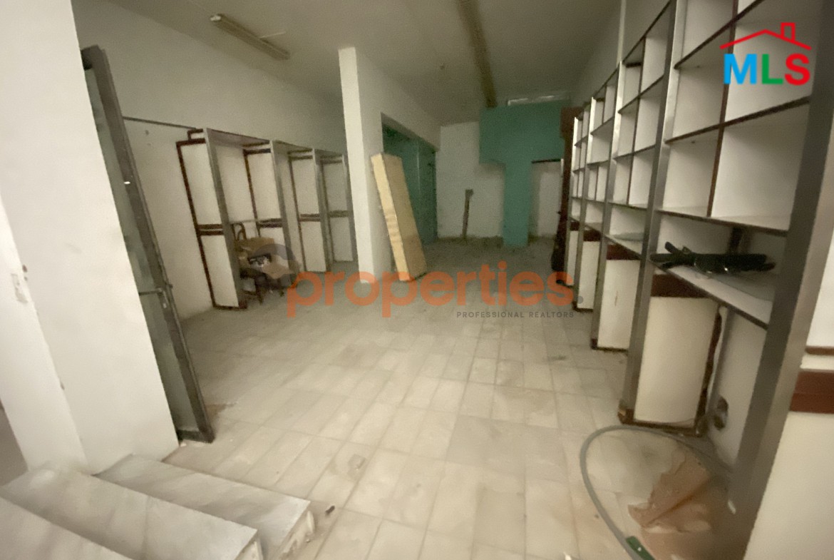 Shop For Sale in Zalka – CPFY38