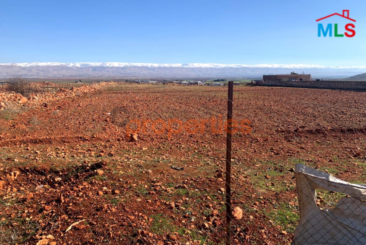 Land For Sale in Deir el Ahmar – CPCF297