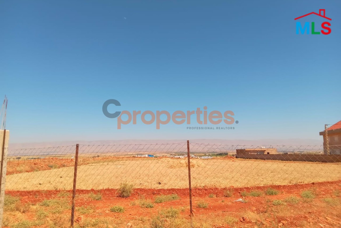 Land For Sale in Deir el Ahmar – CPCF297